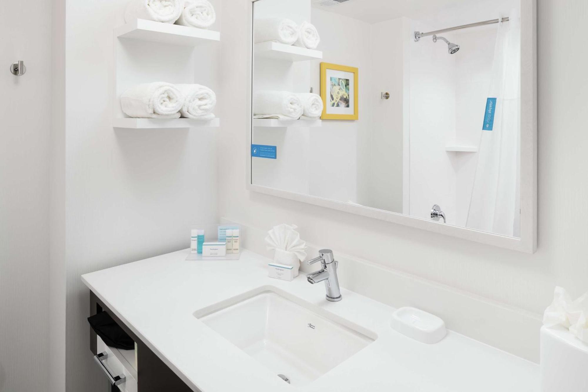Hampton Inn Los Angeles Санта-Кларита Экстерьер фото