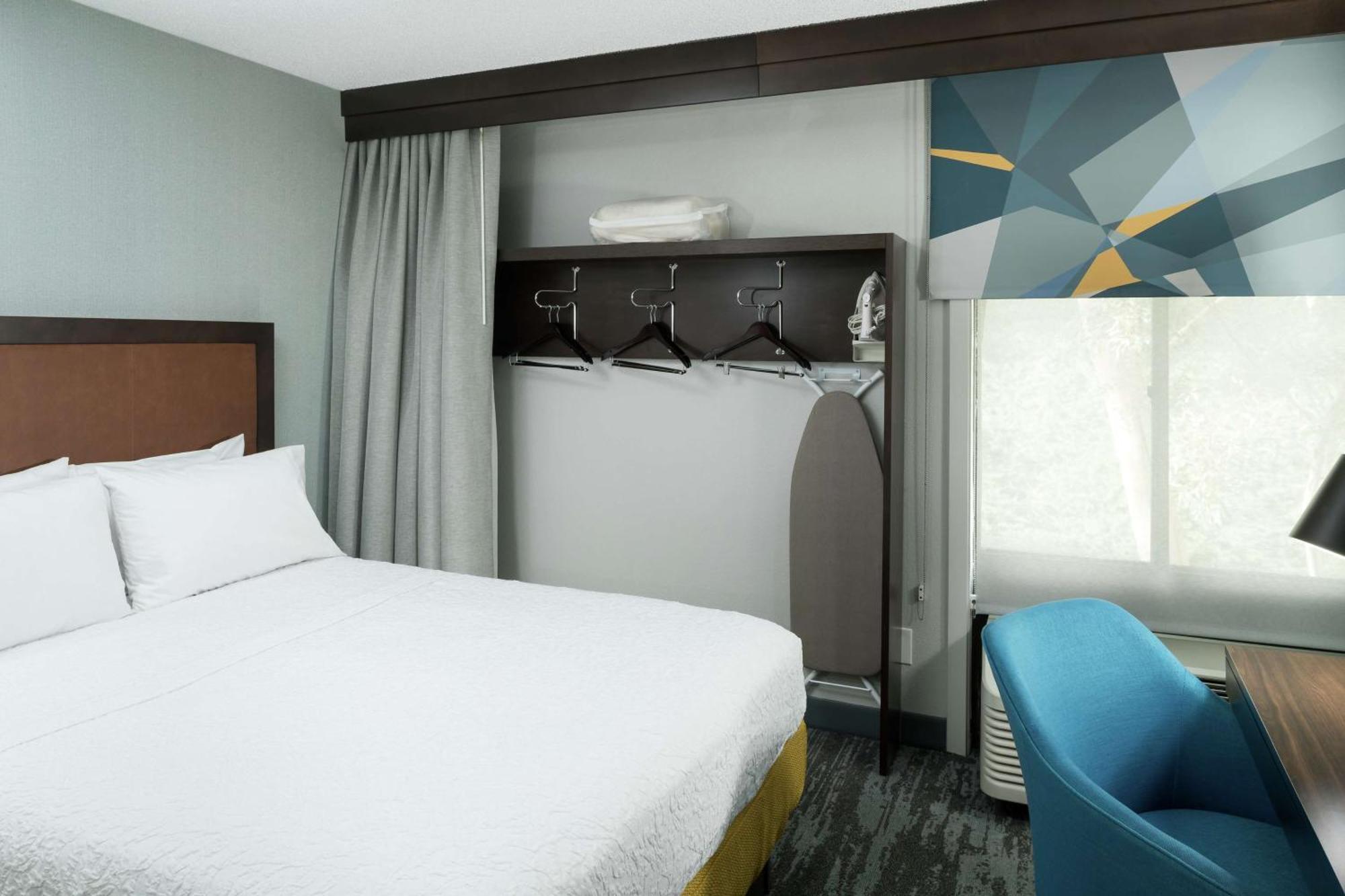 Hampton Inn Los Angeles Санта-Кларита Экстерьер фото