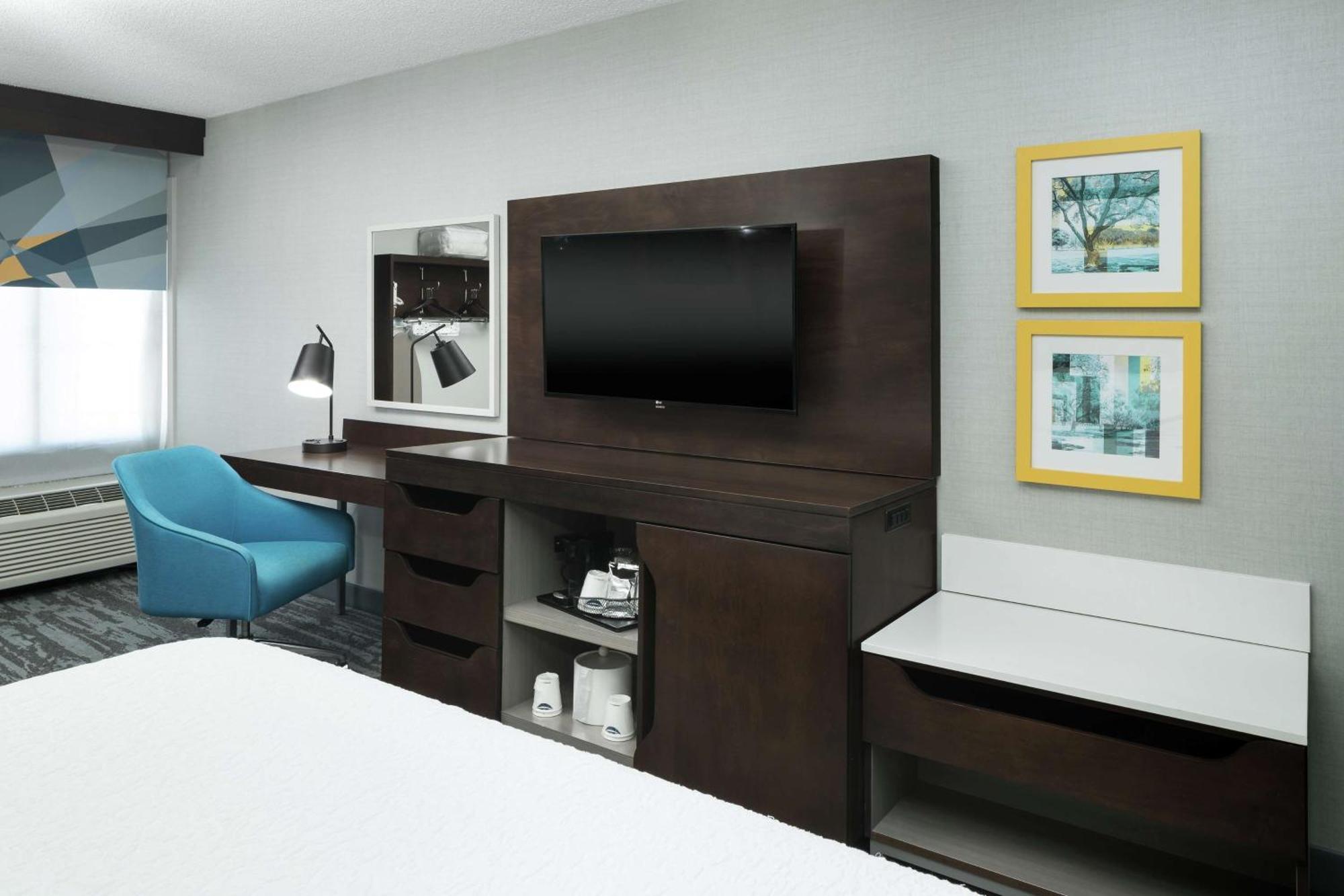 Hampton Inn Los Angeles Санта-Кларита Экстерьер фото