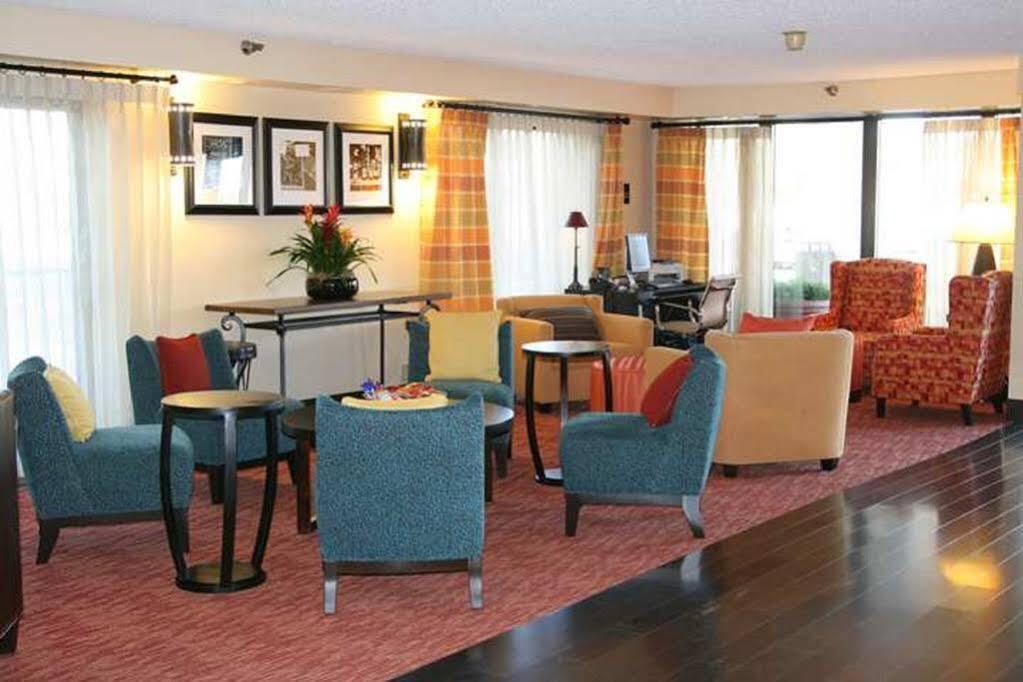 Hampton Inn Los Angeles Санта-Кларита Экстерьер фото